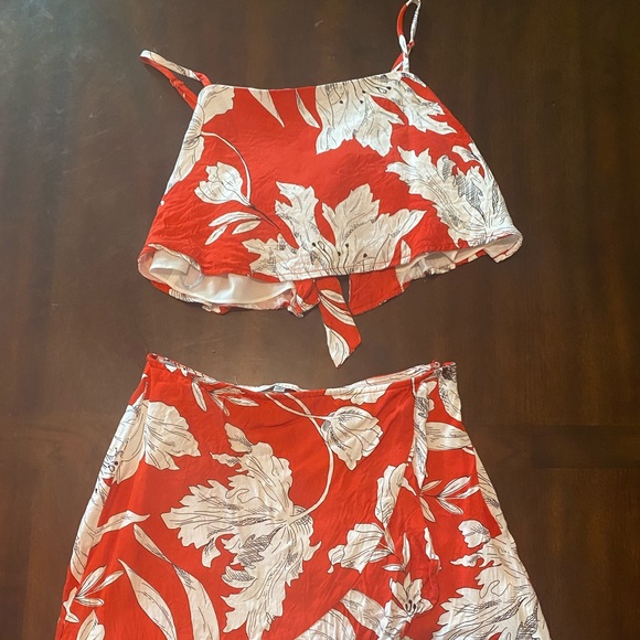 Lovers + Friends two piece set - Picture 2 of 7